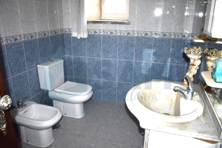 Moradia T4 para Venda em Maxial e Monte Redondo Foto 17