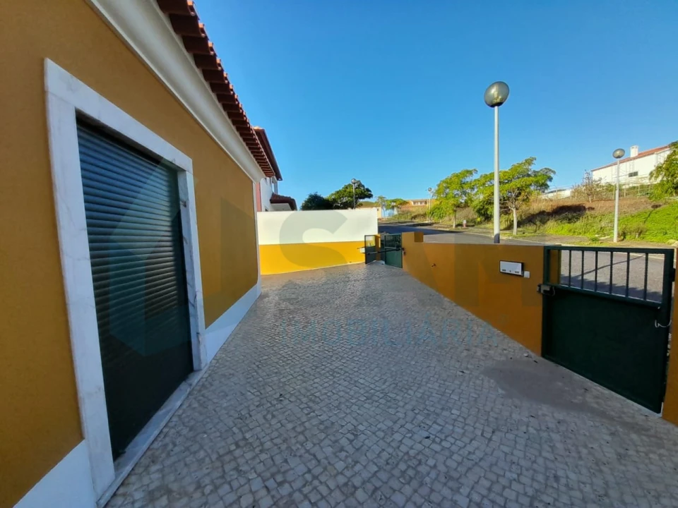 Moradia T3 para Venda em Cadaval e Pêro Moniz Foto 7