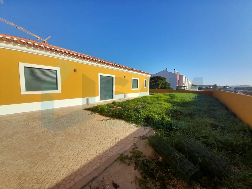 Moradia T3 para Venda em Cadaval e Pêro Moniz Foto 8