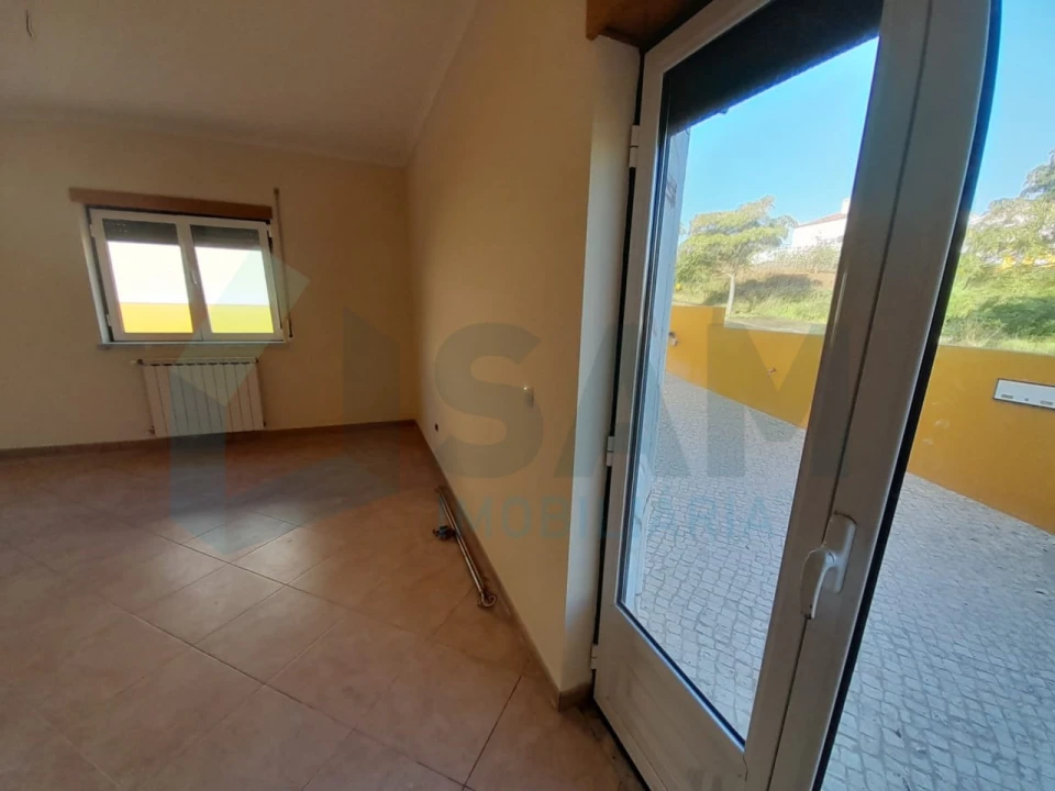 Moradia T3 para Venda em Cadaval e Pêro Moniz Foto 12