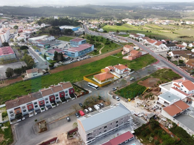 Moradia T3 para Venda em Cadaval e Pêro Moniz Foto 5