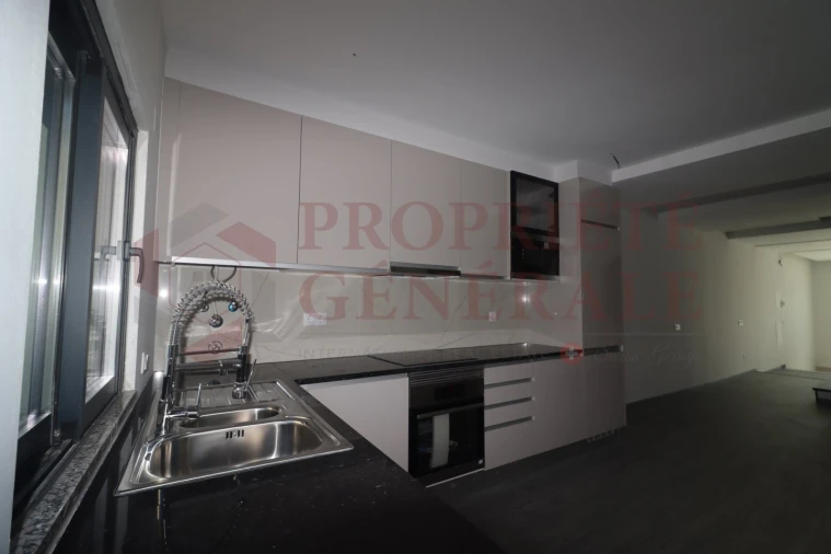 Apartamento T4 para Venda em São Brás de Alportel Foto 8