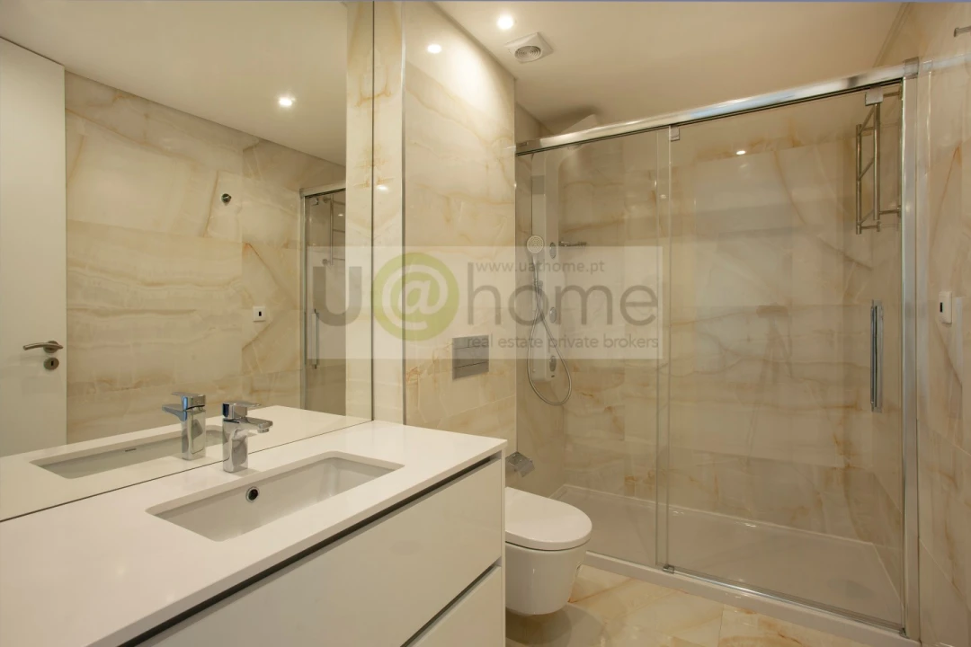 Apartamento T1 para Venda em Sesimbra (Santiago) Foto 16