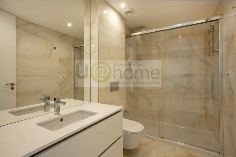 Apartamento T1 para Venda em Sesimbra (Santiago) Foto 16