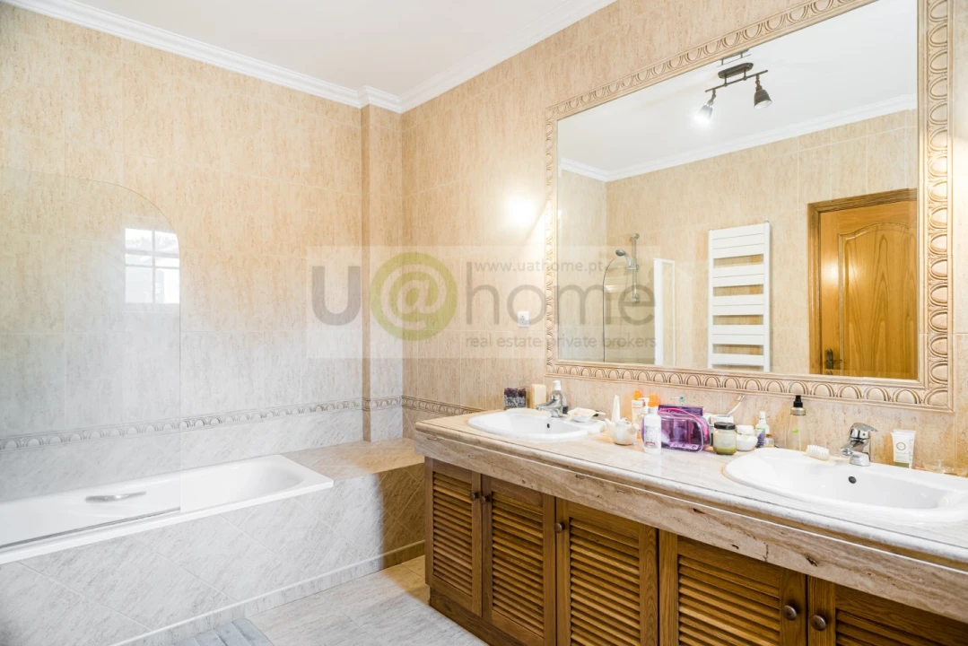 Quinta T4 para Venda em Santo Estêvão Foto 17