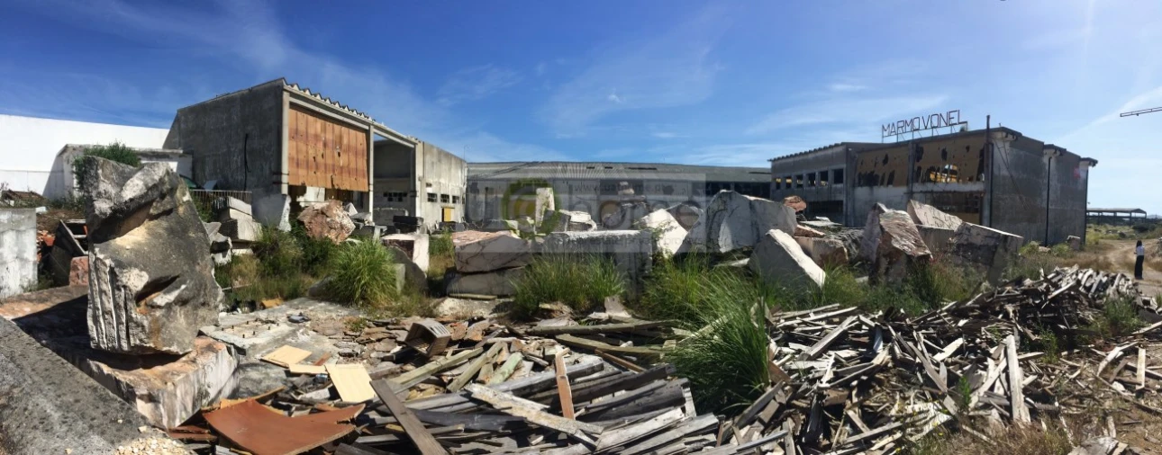 Terreno Comércio / Armazém para Venda em São João das Lampas e Terrugem Foto 5