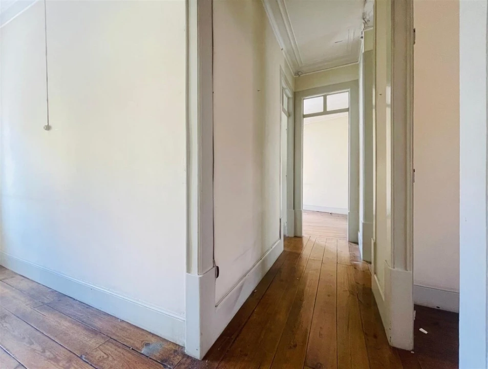 Moradia para Venda em Santo Antonio dos Olivais Foto 9