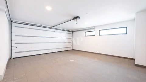 Moradia T4 para Venda em Quarteira
