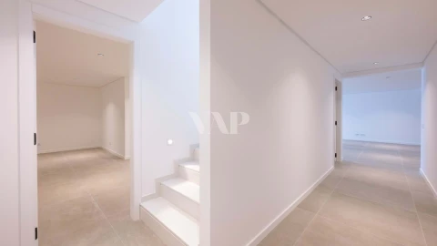 Moradia T4 para Venda em Quarteira