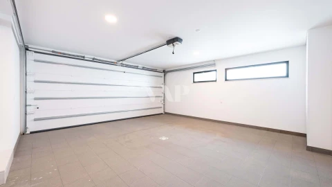 Moradia T4 para Venda em Quarteira