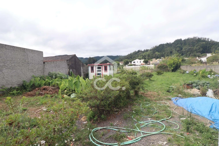 Moradia T5 para Venda em Sete Cidades Foto 31