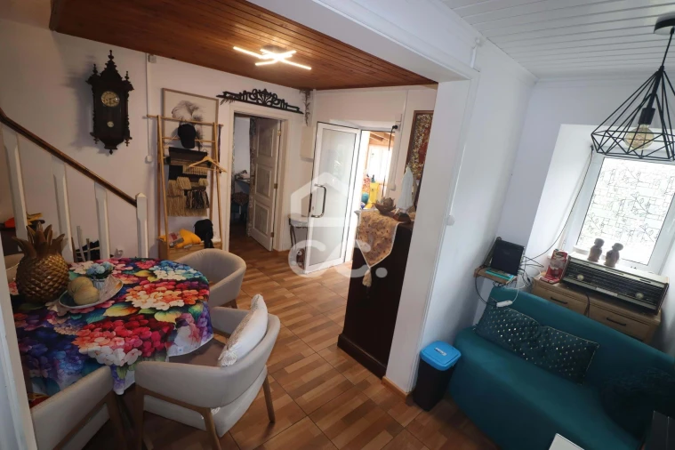 Moradia T5 para Venda em Sete Cidades Foto 12