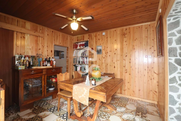 Moradia T5 para Venda em Sete Cidades Foto 23