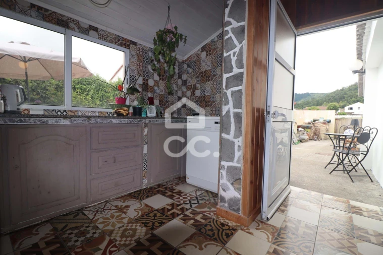 Moradia T5 para Venda em Sete Cidades Foto 27