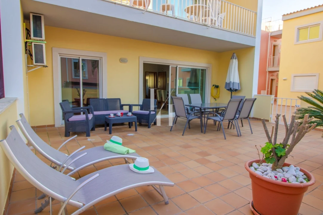 Apartamento T1 para Arrendamento férias em Quarteira Foto 10