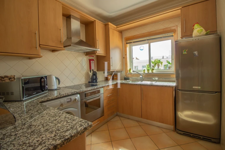 Apartamento T1 para Arrendamento férias em Quarteira Foto 5