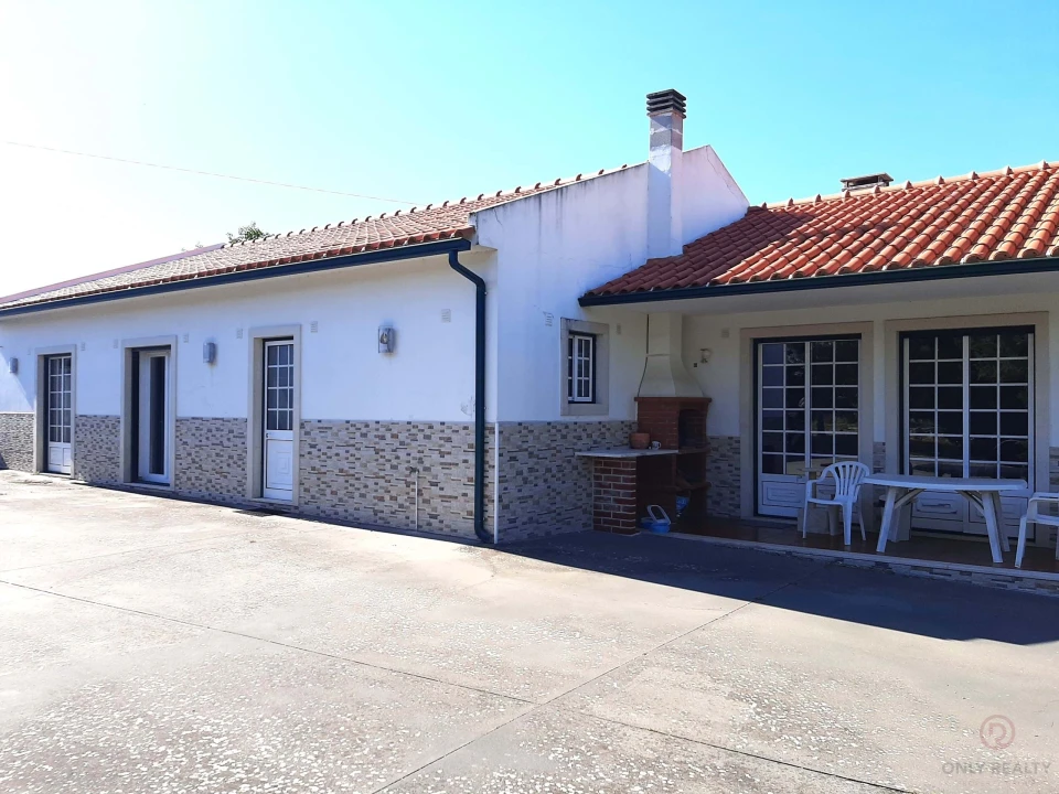 Moradia T3 para Venda em Evora de Alcobaça Foto 1