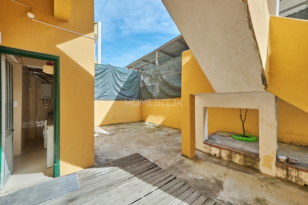 Apartamento T1 para Arrendamento em São Vicente Foto 13