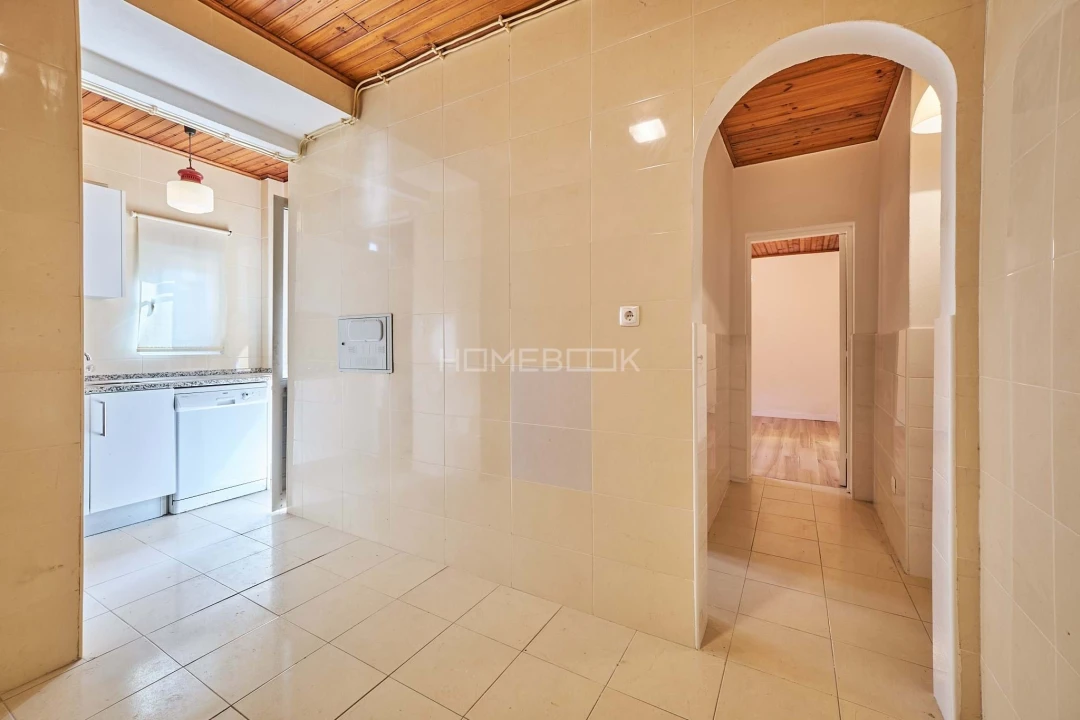 Apartamento T1 para Arrendamento em São Vicente Foto 5