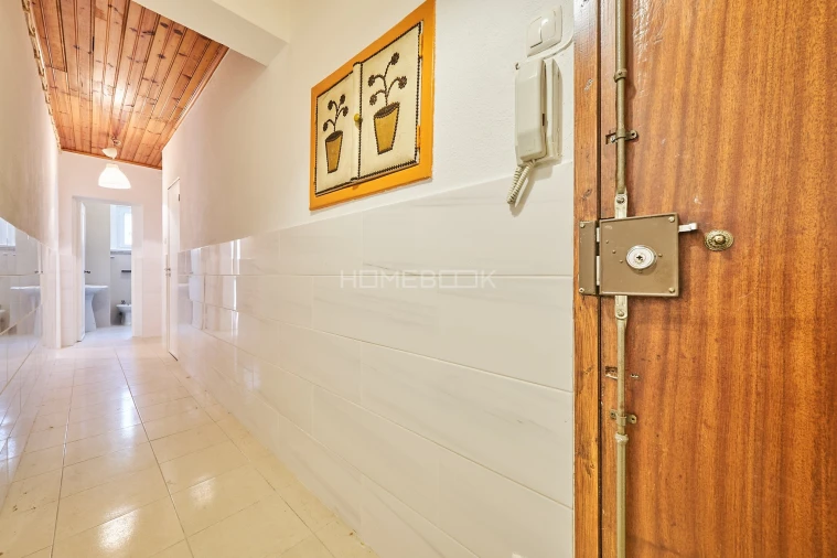 Apartamento T1 para Arrendamento em São Vicente Foto 10