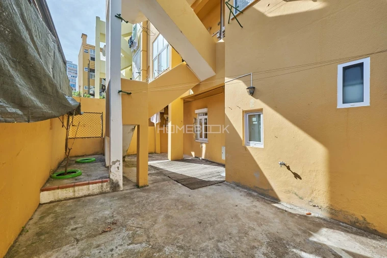 Apartamento T1 para Arrendamento em São Vicente Foto 14