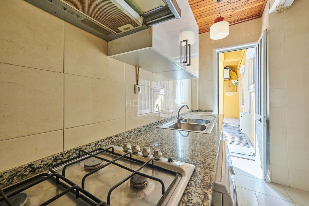 Apartamento T1 para Arrendamento em São Vicente Foto 6