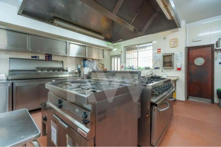 Negócio para Venda em Vila Real de Santo Antonio Foto 22