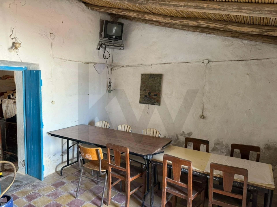 Moradia T1 para Venda em Martim Longo Foto 11