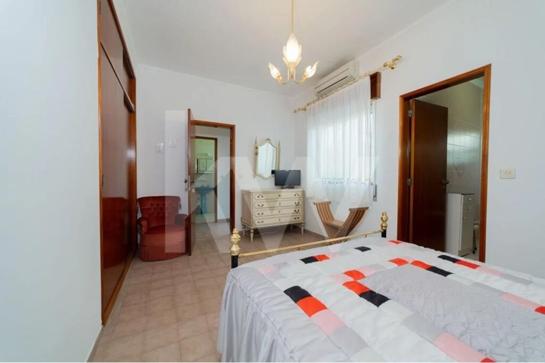 Moradia T5 para Venda em Vila Real de Santo Antonio Foto 14