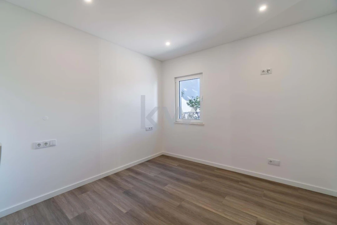 Moradia T3 para Venda em Almancil Foto 9