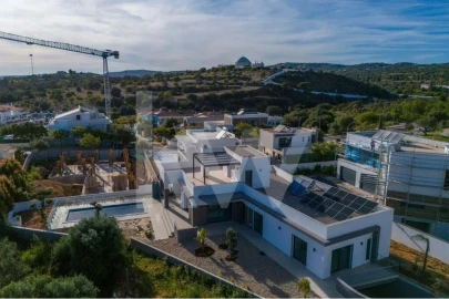 Moradia T3 para Venda em Loule (São Clemente)