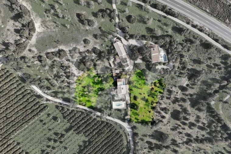 Moradia T3 para Venda em Quelfes Foto 9