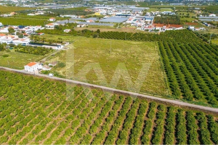 Moradia T6 para Venda em Faro (Sé e São Pedro) Foto 46