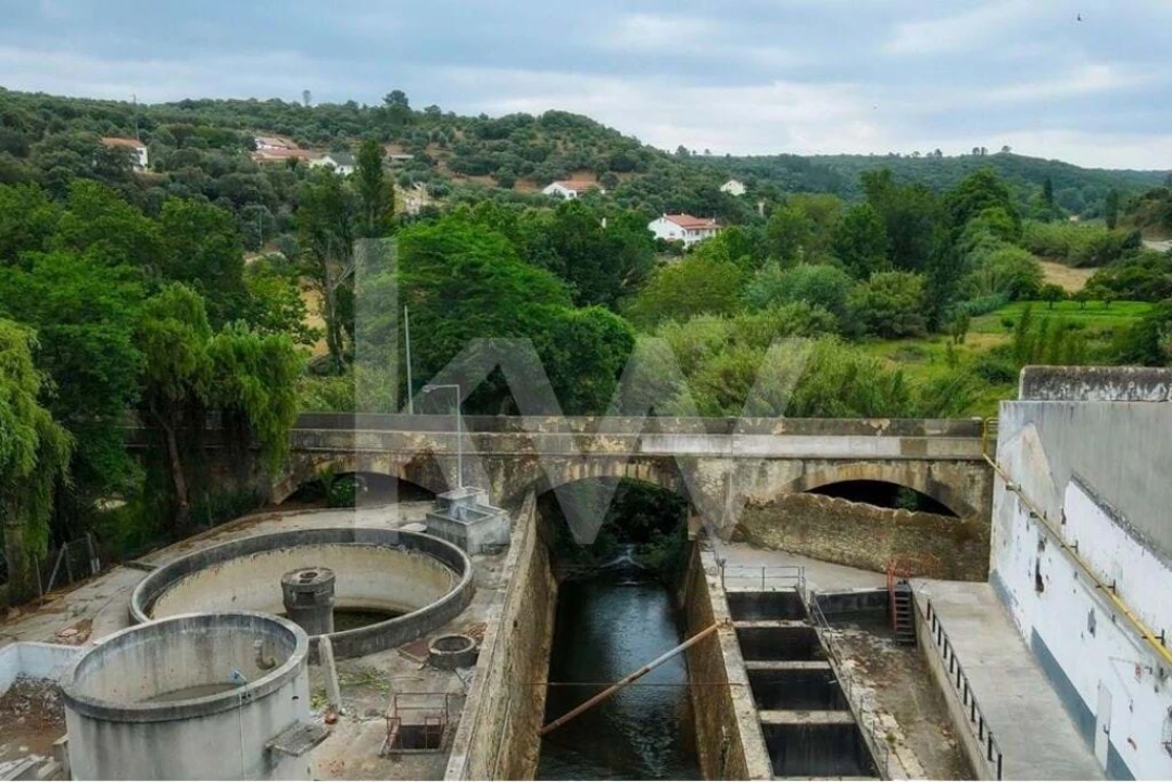 Armazém para Venda em Além da Ribeira e Pedreira Foto 47
