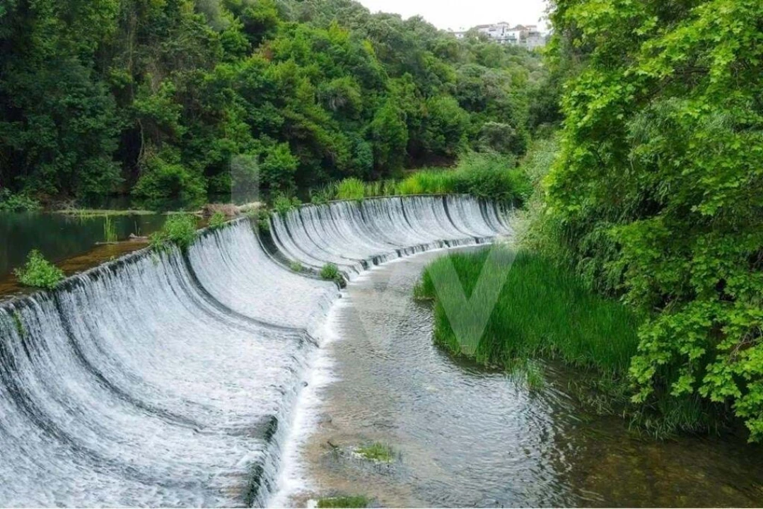 Armazém para Venda em Além da Ribeira e Pedreira Foto 43