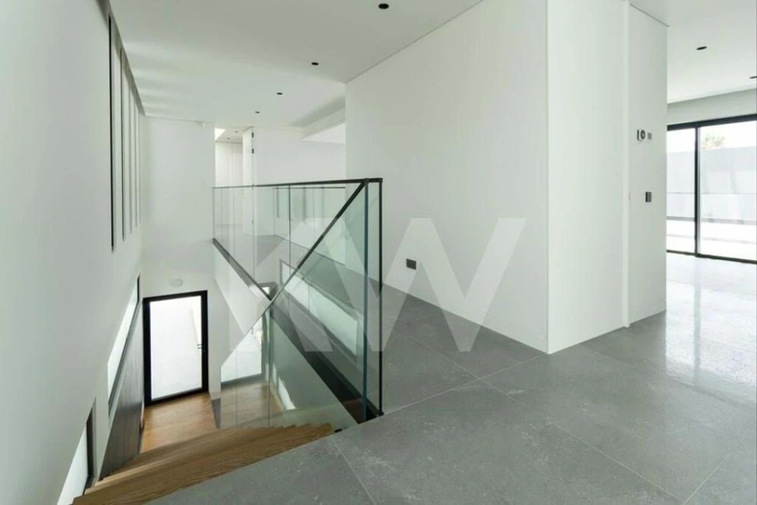 Moradia T4 para Venda em Quarteira Foto 20