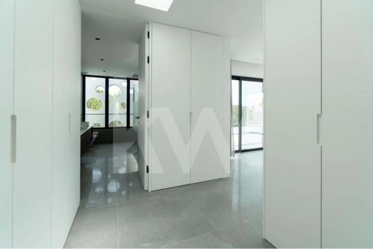 Moradia T4 para Venda em Quarteira Foto 30