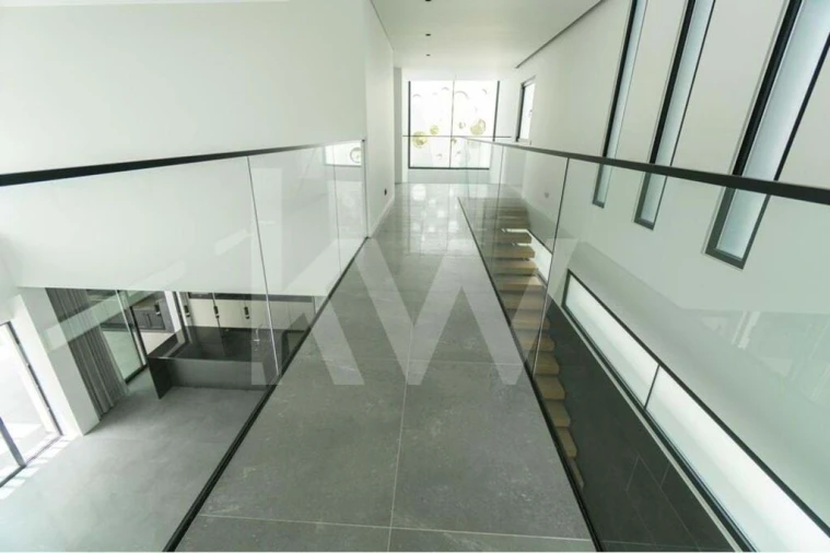 Moradia T4 para Venda em Quarteira Foto 29