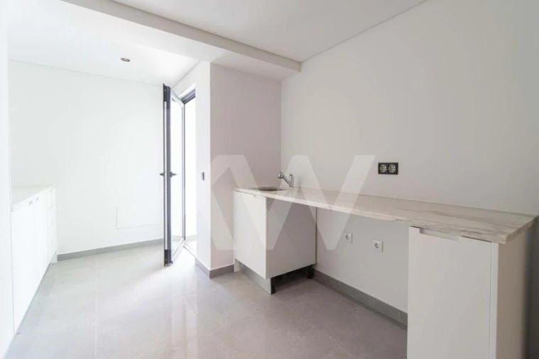 Moradia T4 para Venda em Quarteira Foto 39