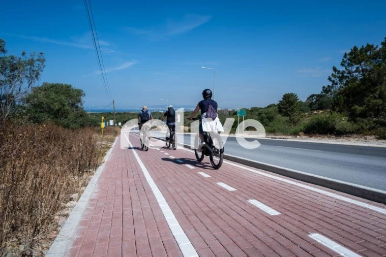 Moradia T4 para Venda em Charneca de Caparica e Sobreda Foto 13