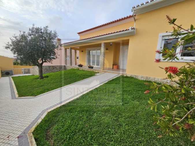 Moradia T3 para Venda em Mafra Foto 24