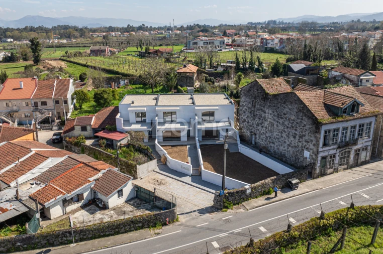 Moradia T3 para Venda em Merelim (São Paio), Panoias e Parada de Tibães Foto 5