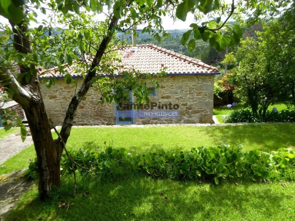 Moradia T3 para Venda em Venade e Azevedo Foto 2