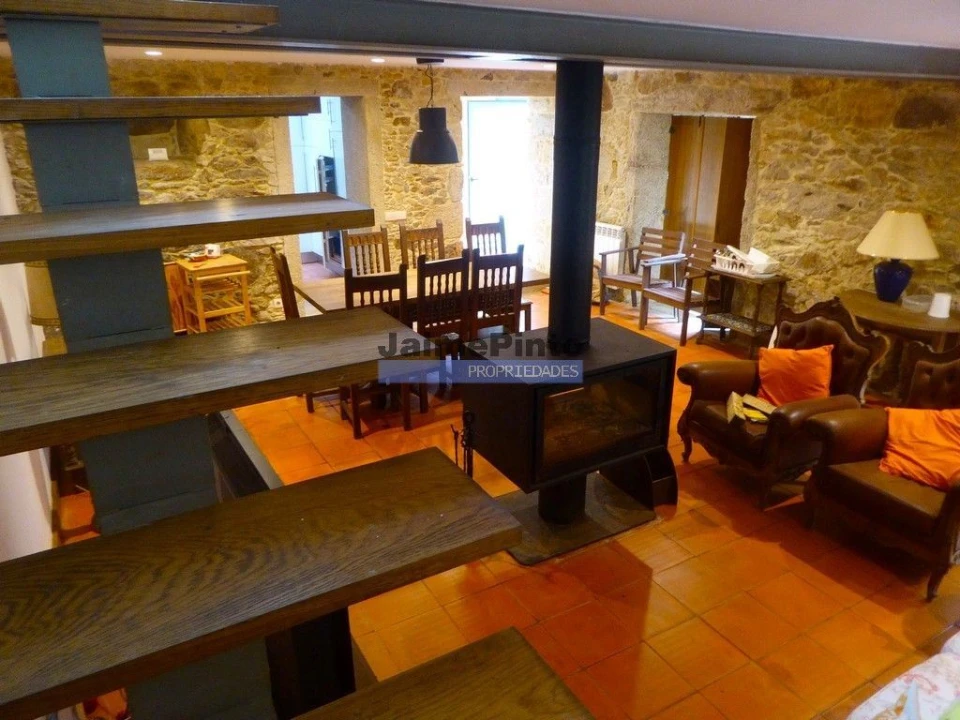 Moradia T3 para Venda em Venade e Azevedo Foto 4