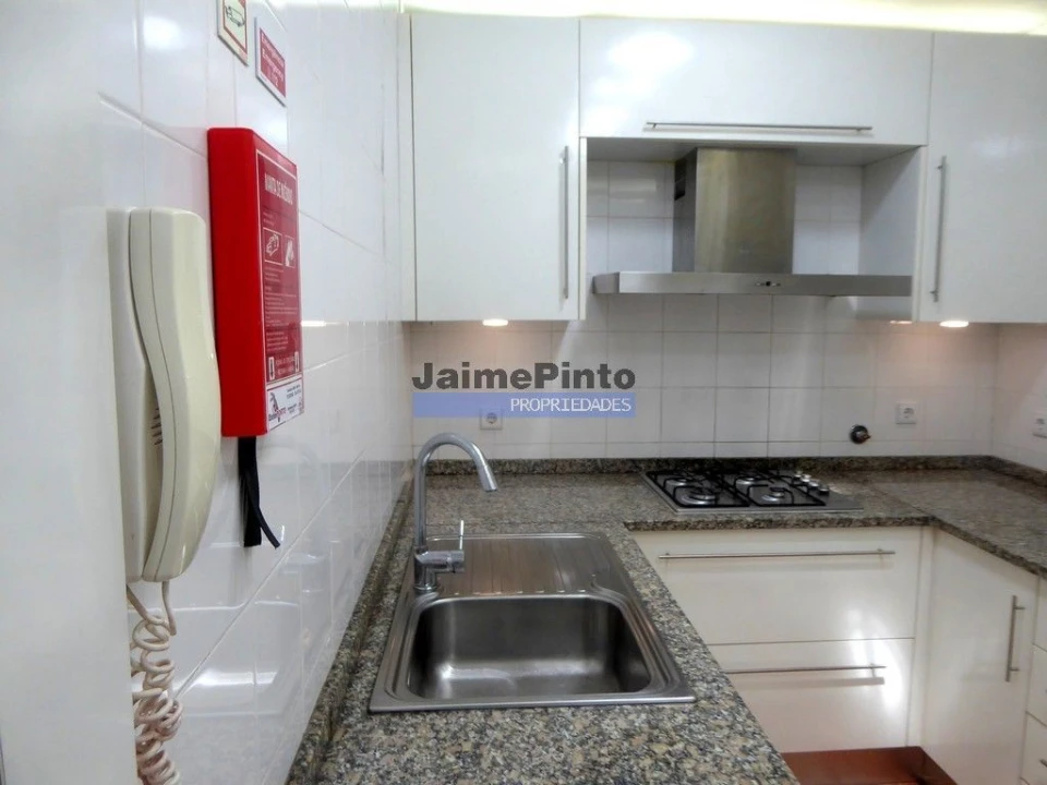 Moradia T3 para Venda em Venade e Azevedo Foto 6