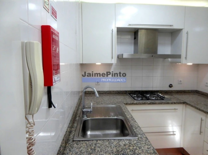 Moradia T3 para Venda em Venade e Azevedo Foto 6