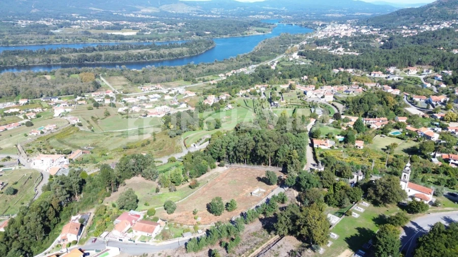 Terreno para Venda em Gondarem Foto 6
