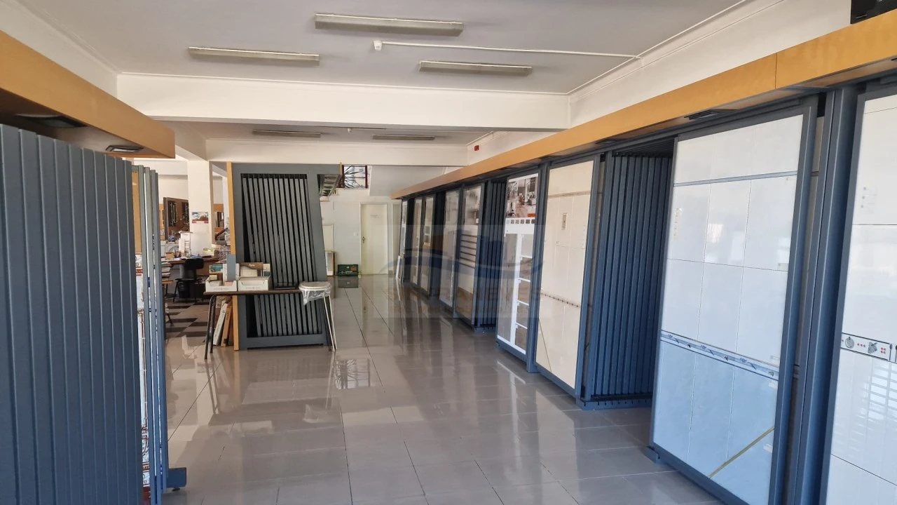 Prédio para Venda em Alverca do Ribatejo e Sobralinho Foto 3