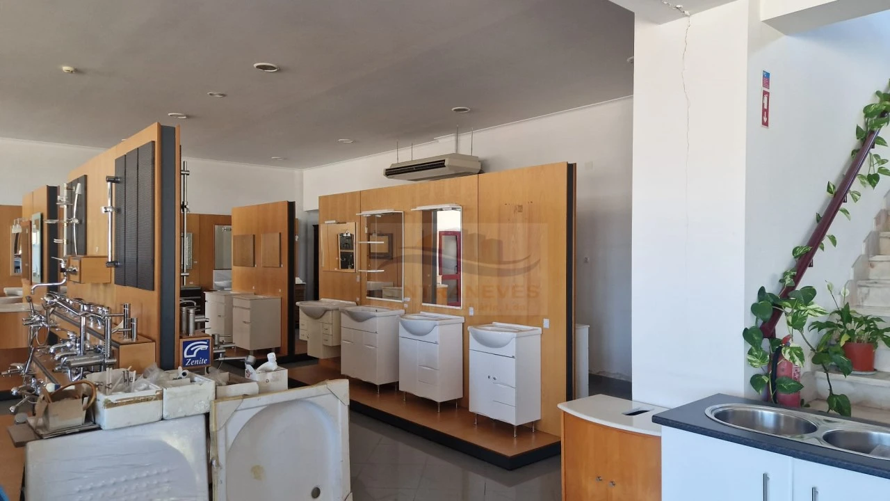 Prédio para Venda em Alverca do Ribatejo e Sobralinho Foto 34