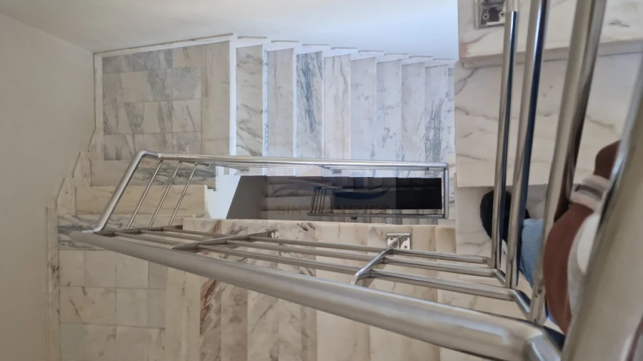 Prédio para Venda em Alverca do Ribatejo e Sobralinho Foto 18